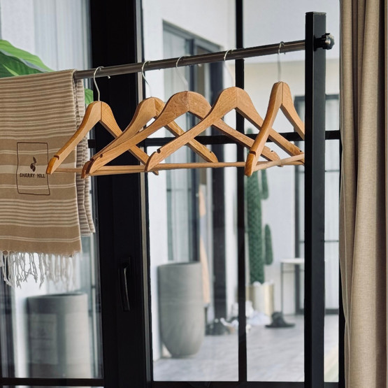 Tekerlekli Ayaklı Askılık 120 cm