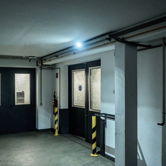 Brennenstuhl Led Dış Mekan Projektör JARO 1060 IP65 6500K