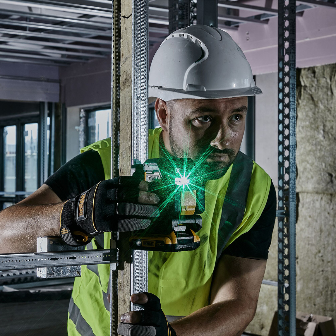    Dewalt DCLE34021N-Xj 18V Solo Çapraz Yeşil Çizgi Lazer 