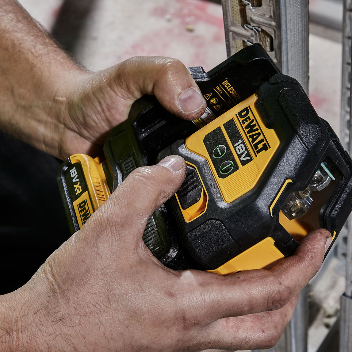    Dewalt DCLE34021N-Xj 18V Solo Çapraz Yeşil Çizgi Lazer 