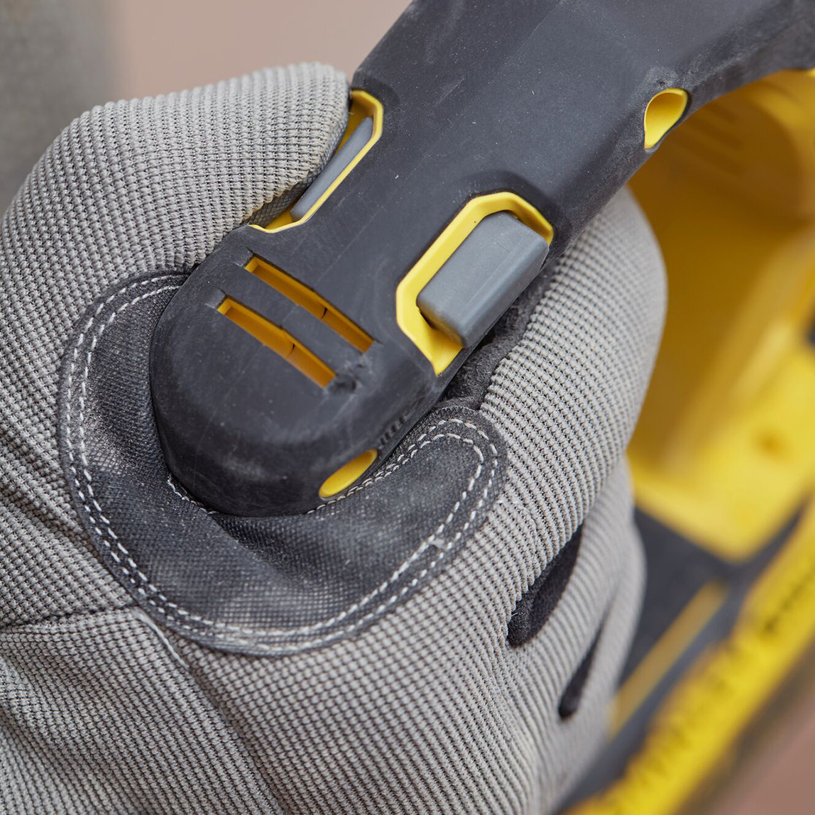    Stanley Fatmax SFMCH900B-XJ V20 18V Kömürsüz Kırıcı-Delici (Solo)(Akü ve Şarj Cihazı Dahil Değildir.) 