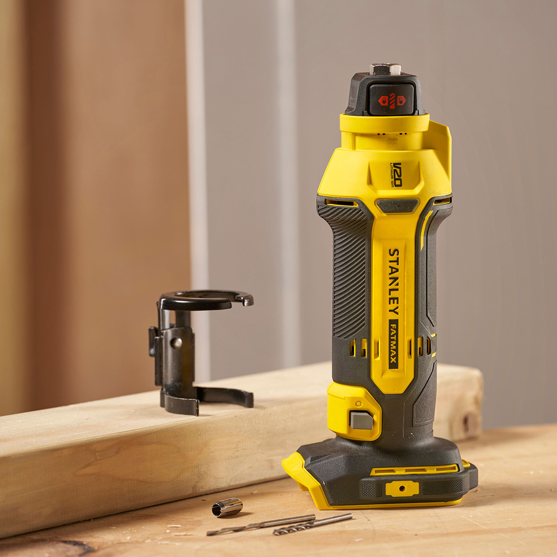    Stanley Fatmax  SFMCE200B-Xj  V20 18V Alçıpan Kesme Aleti Solo (Akü ve Şarj Cihazı Dahil Değildir.) 