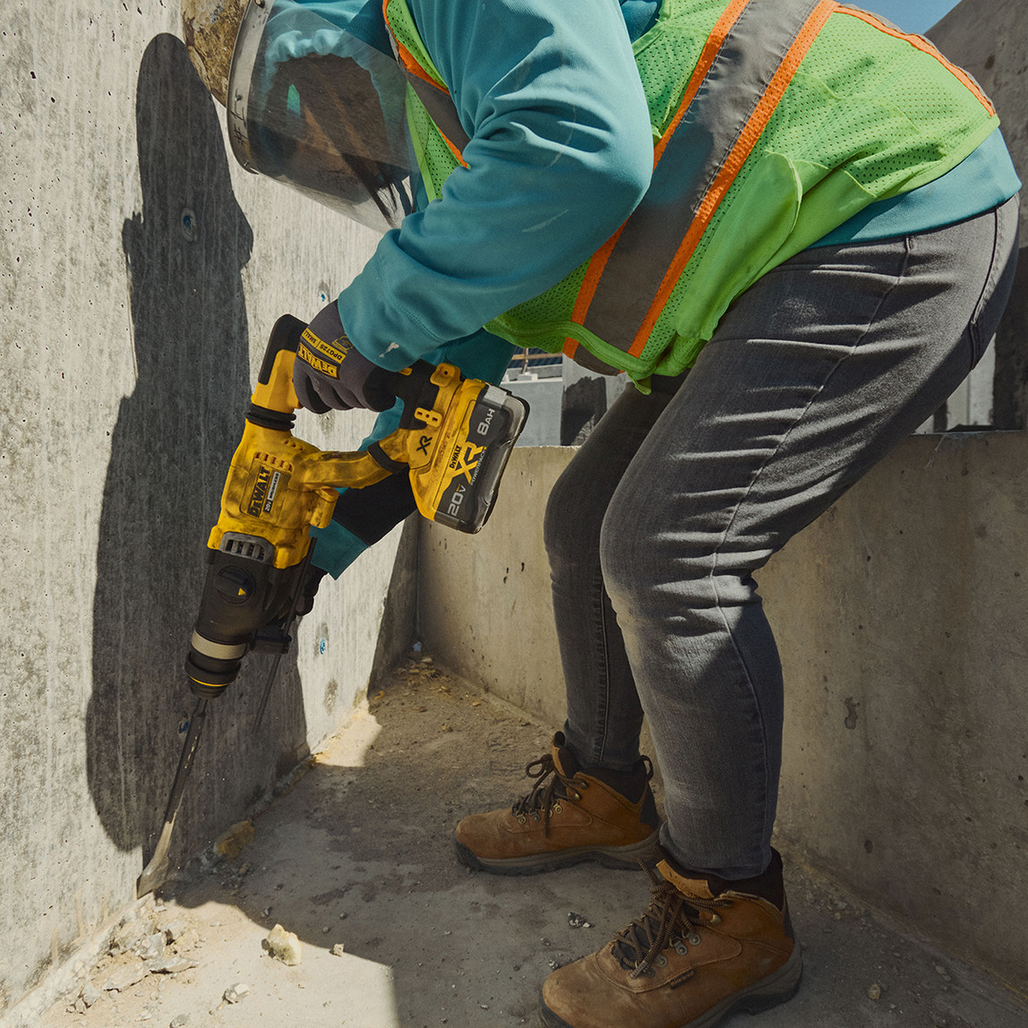    Dewalt DCH263P1 SDS-Plus 18V 5Ah Lityum-iyon Akülü Darbeli Kırıcı-Delici Matkap 
