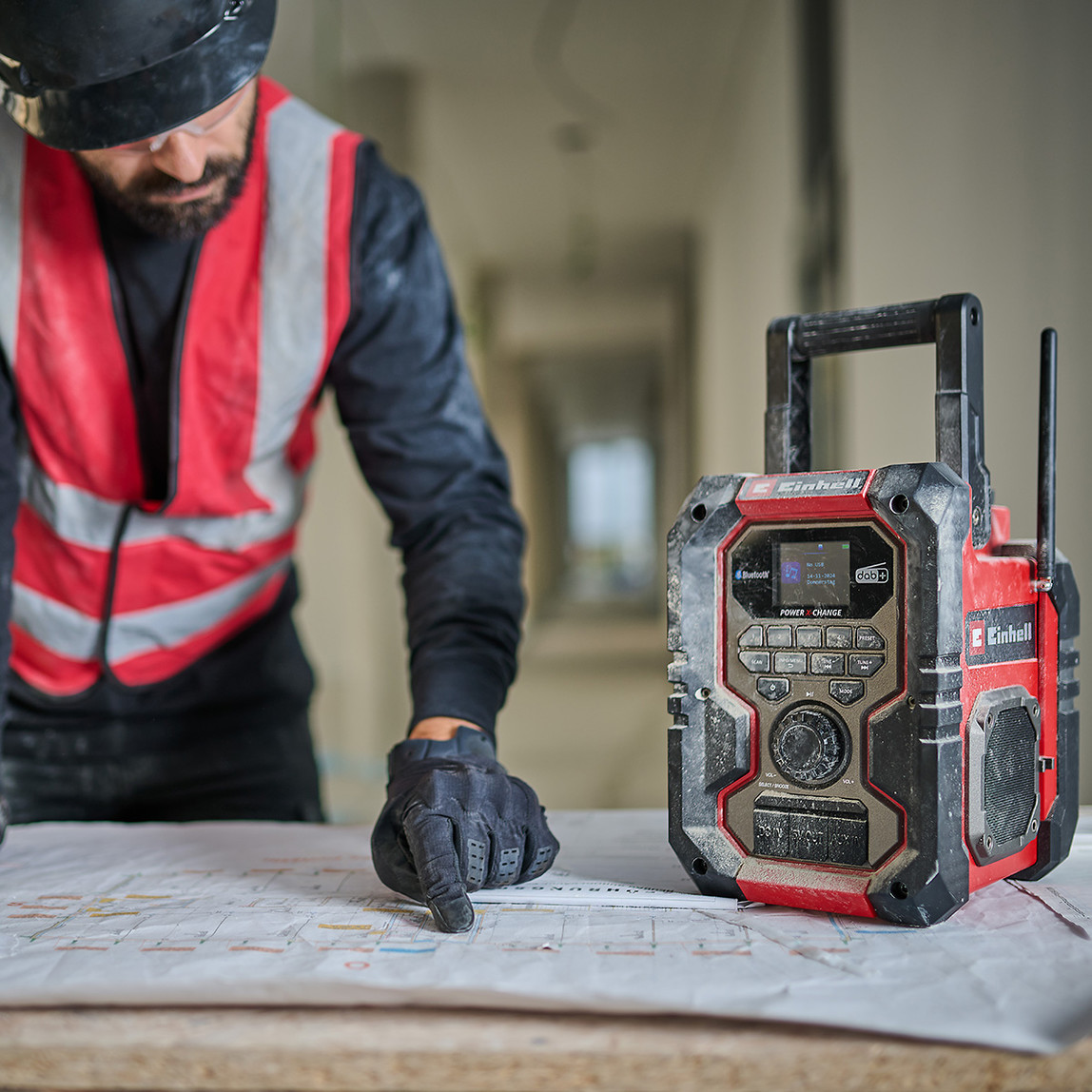    Einhell TE-CR 18 Li DAB+/FM/BT Solo Akülü Radyo (Akü ve şarj cihazı dahil değildir) 