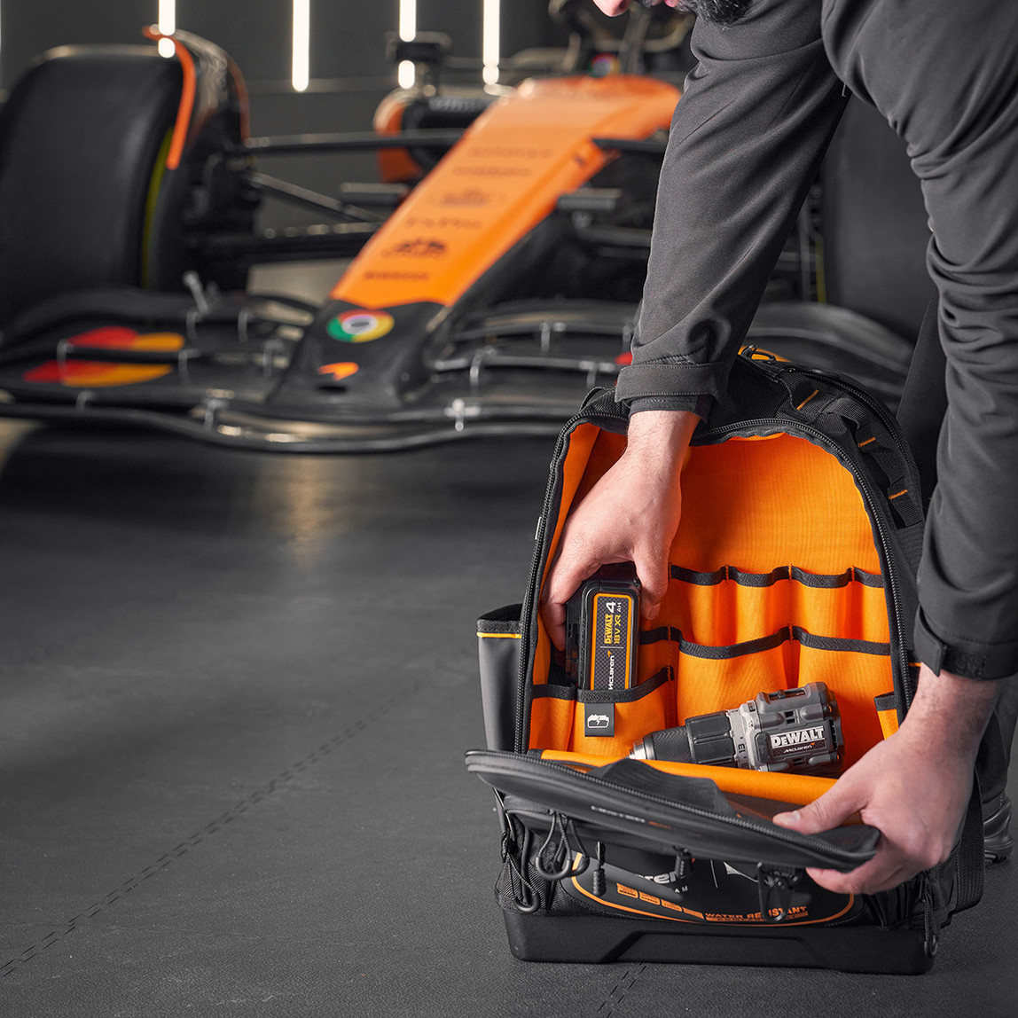    Dewalt F1 Mclaren Sırt Çantası 