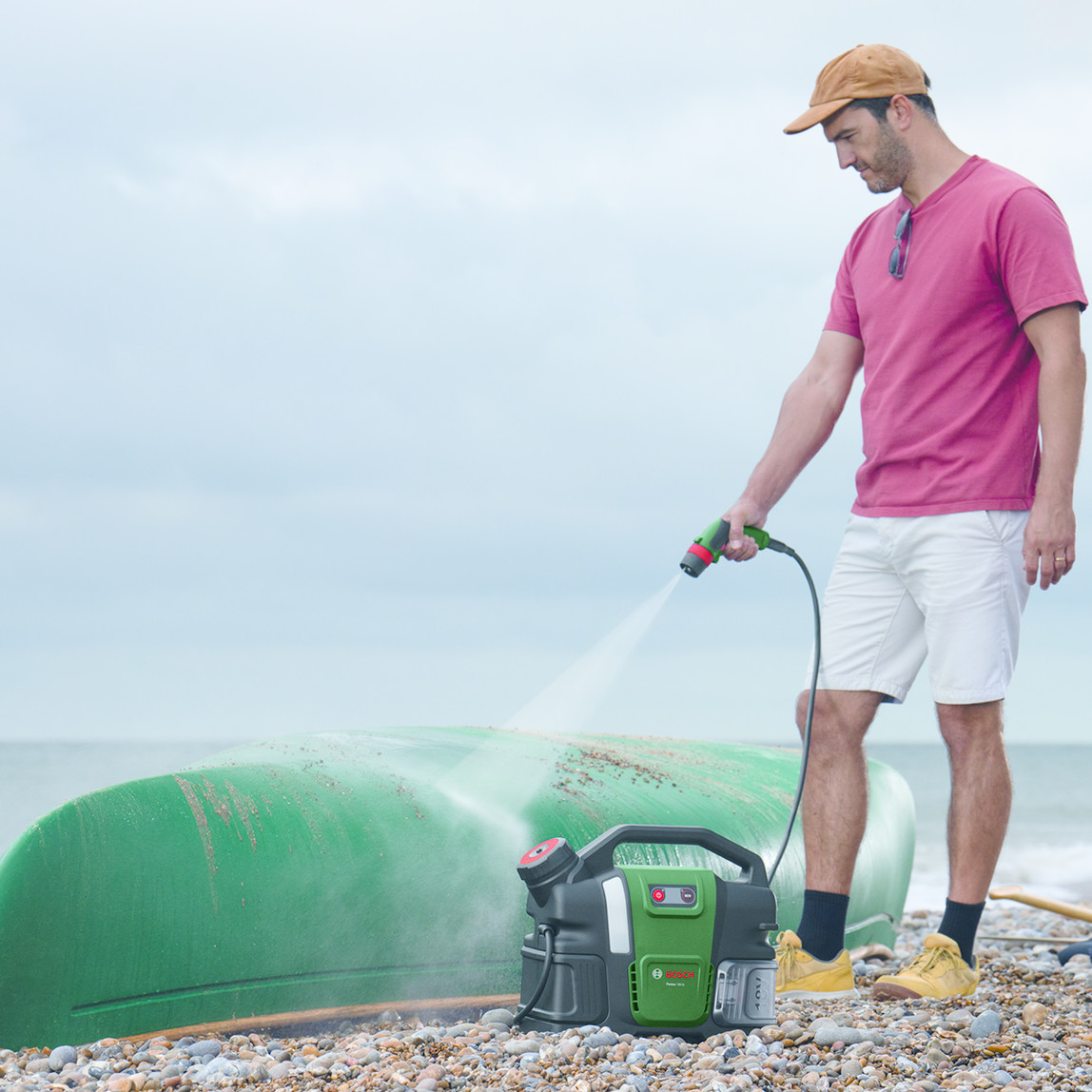    Bosch Fontus 18V-6 2.0 Ah. Basınçlı Bisiklet Yıkama Makinesi 