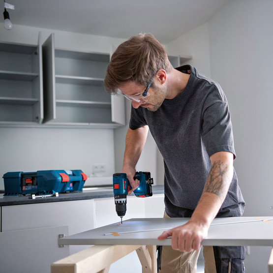 Bosch Profesyonel GSB 18V-45 ve GDR 18V-215 2xGBA 4,0Ah Akü 2'li Makine Seti