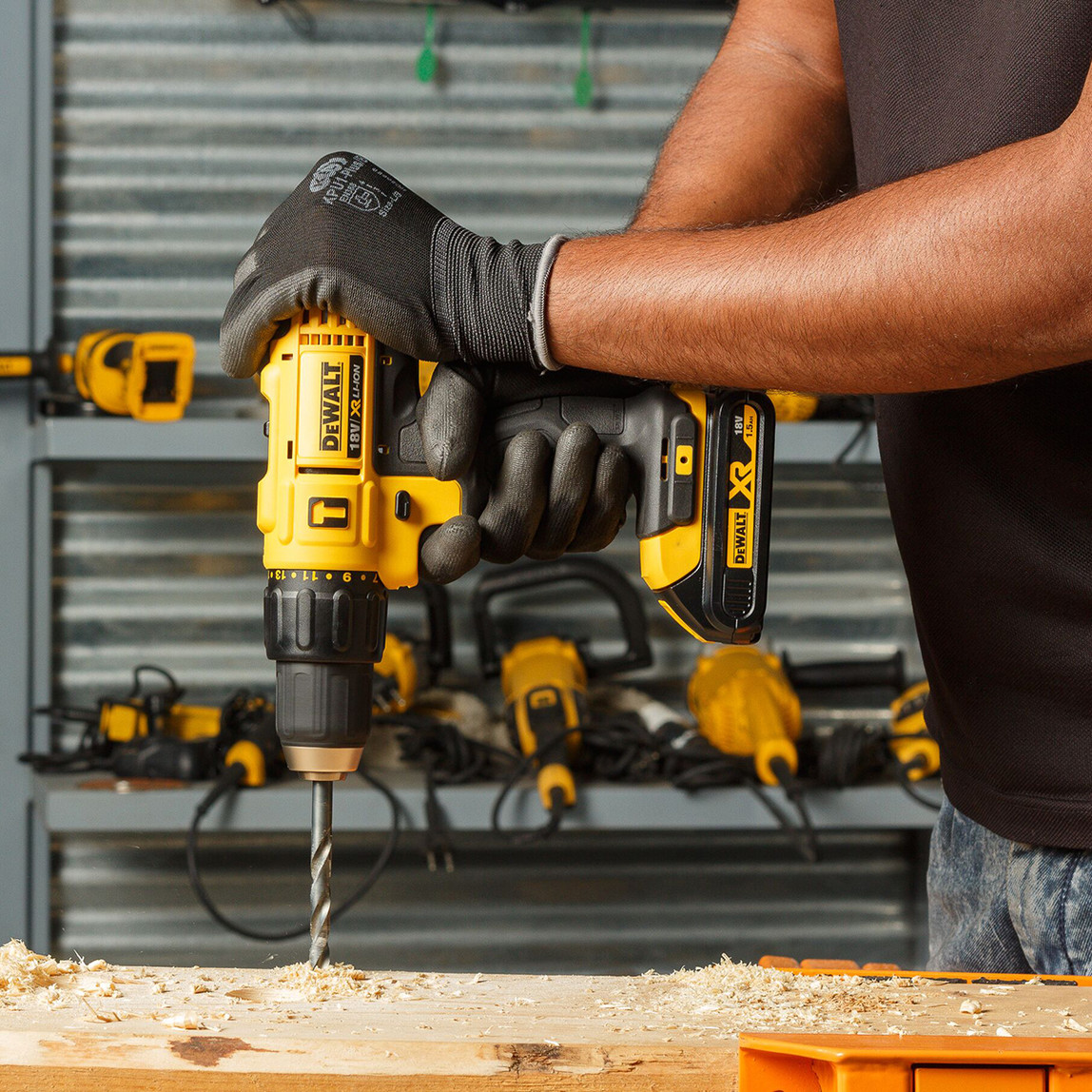    Dewalt Dcd776D2-Tr 18V 2 Ah Li-İon Şarjlı Darbeli Matkap 