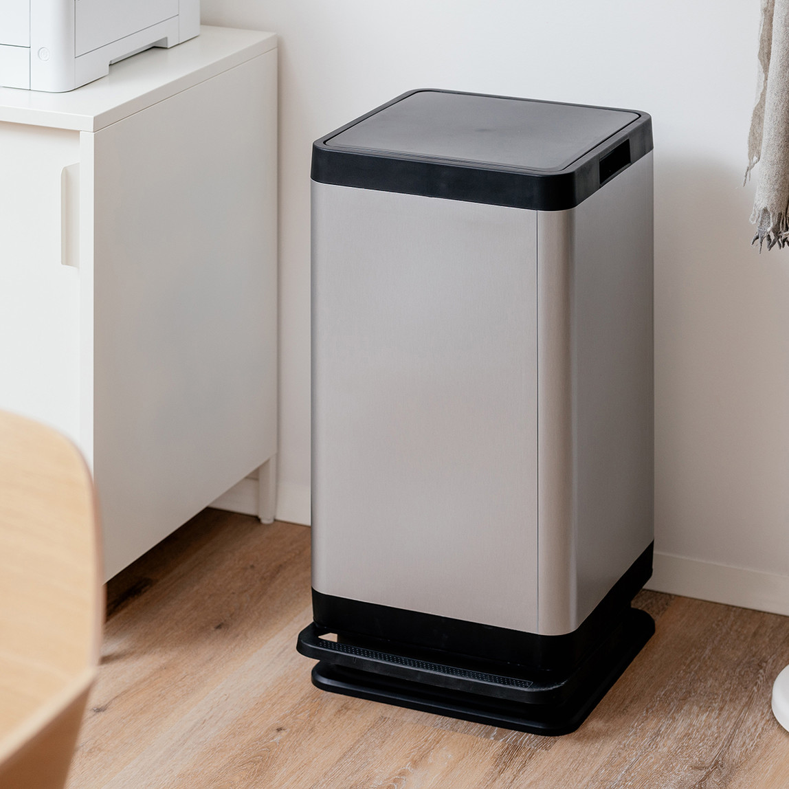    Tokyo Pedallı Çöp Kovası 80 L 