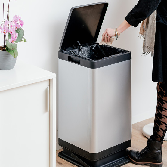 Tokyo Pedallı Çöp Kovası 80 L