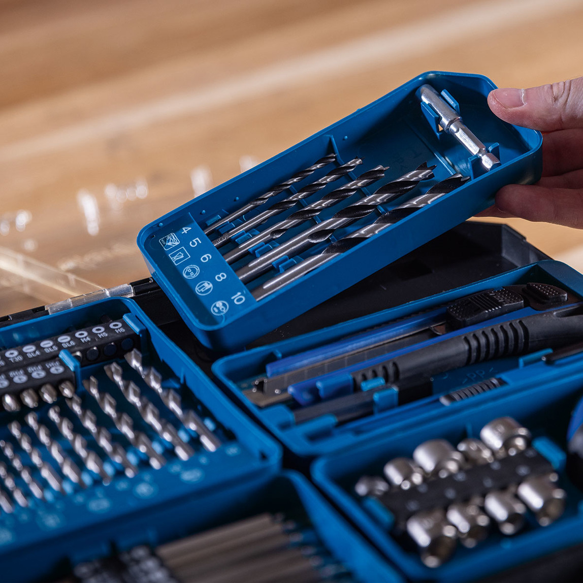    Scheppach C-DTB74/1-X 20V 2x2AH Akülü Vidalama (74 Parça Aksesuar Seti Dahildir) 