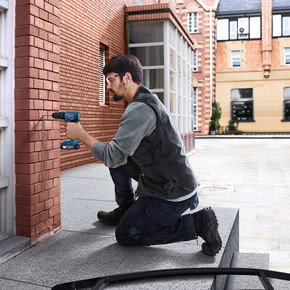 Bosch GSB 185-LI Akülü Darbeli Delme Vidalama(1x18V 2.0 Ah.Akü ve 82 Parça Uç Seti Hediye)