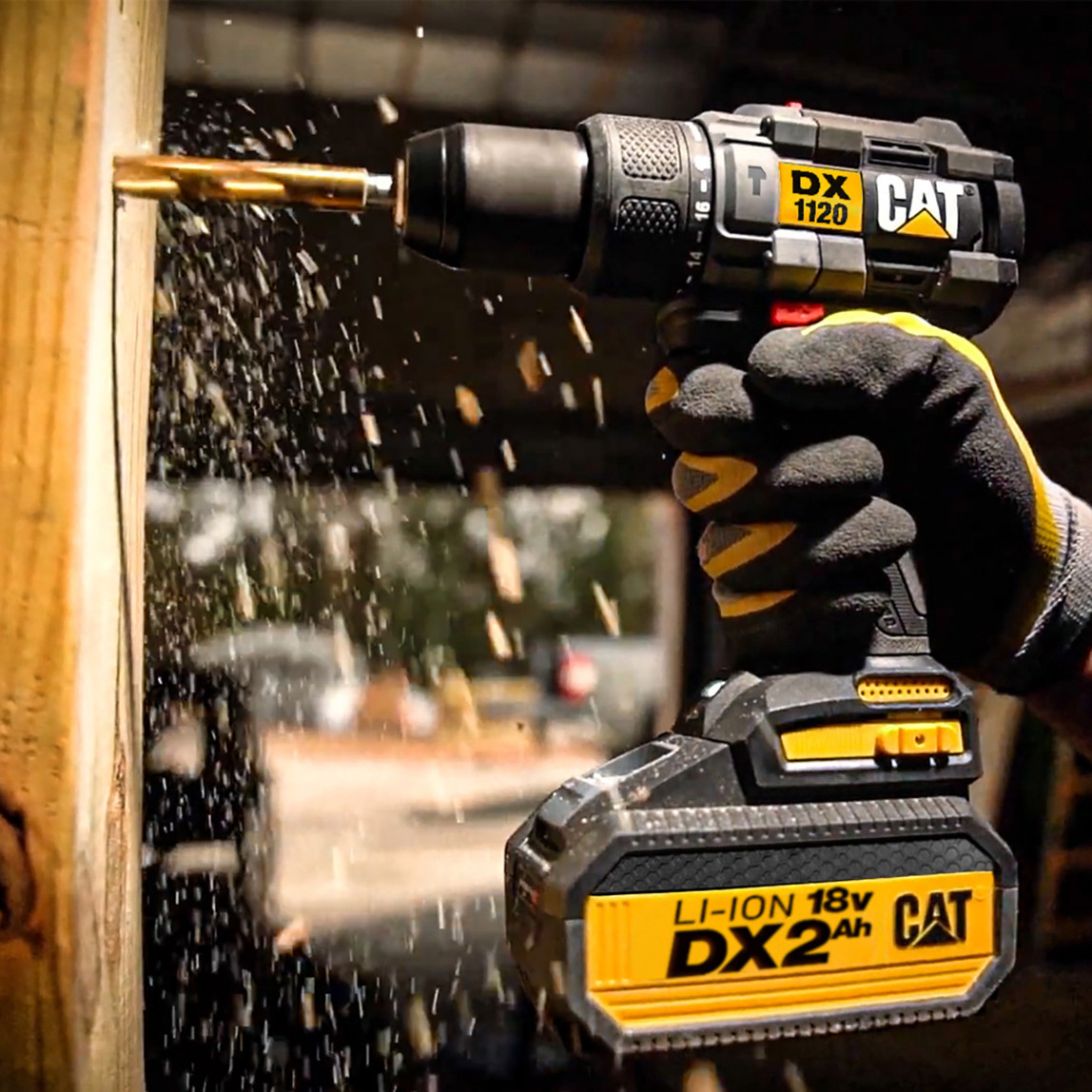    Cat DXK201 18Volt/2.0Ah Li-ion Çift Akülü Kömürsüz Profesyonel Şarjlı Darbeli Matkap + DX7030 Kömürsüz Darbeli Tornavida + DA01903 201 Parça Uç Seti Kombo Set 