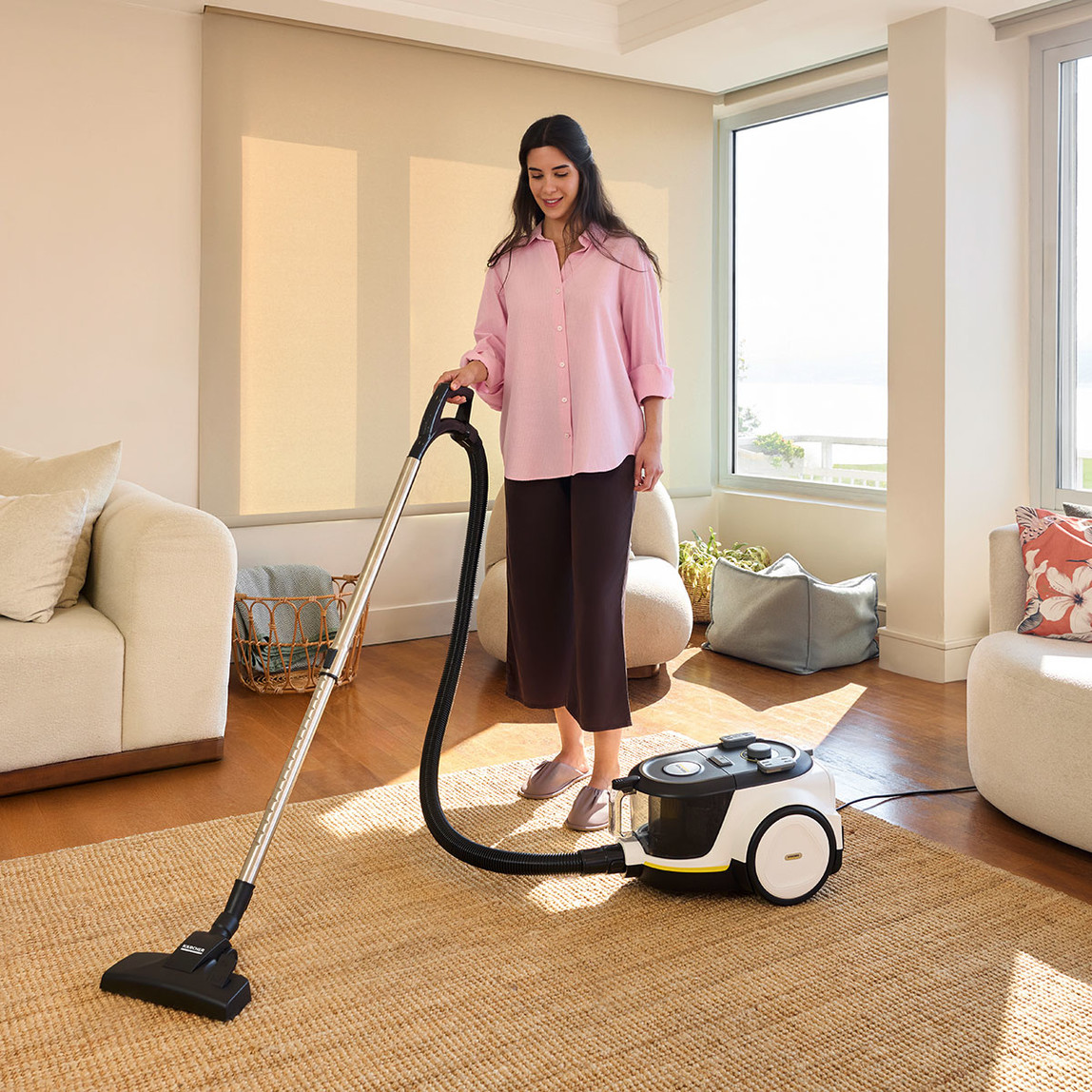    Karcher VCC 4 Cyclonex BW Toz Torbasız Elektrikli Süpürge 