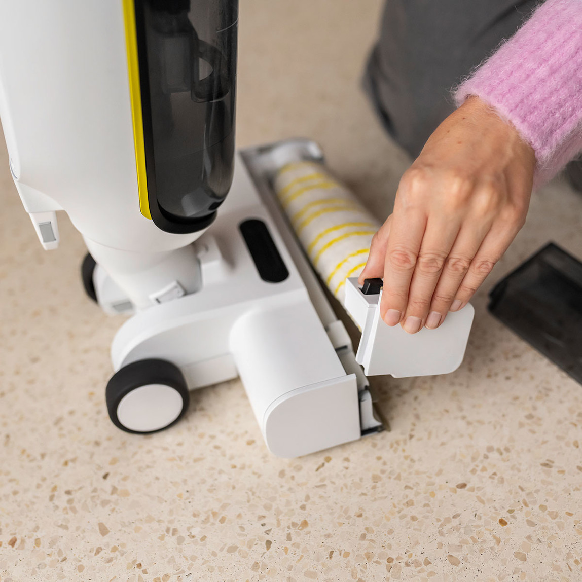    Karcher FCV 4 Islak Kuru Dikey Süpürge 