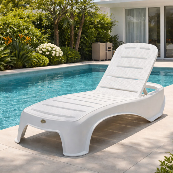 Mandella Titan Rattan Şezlong Beyaz 