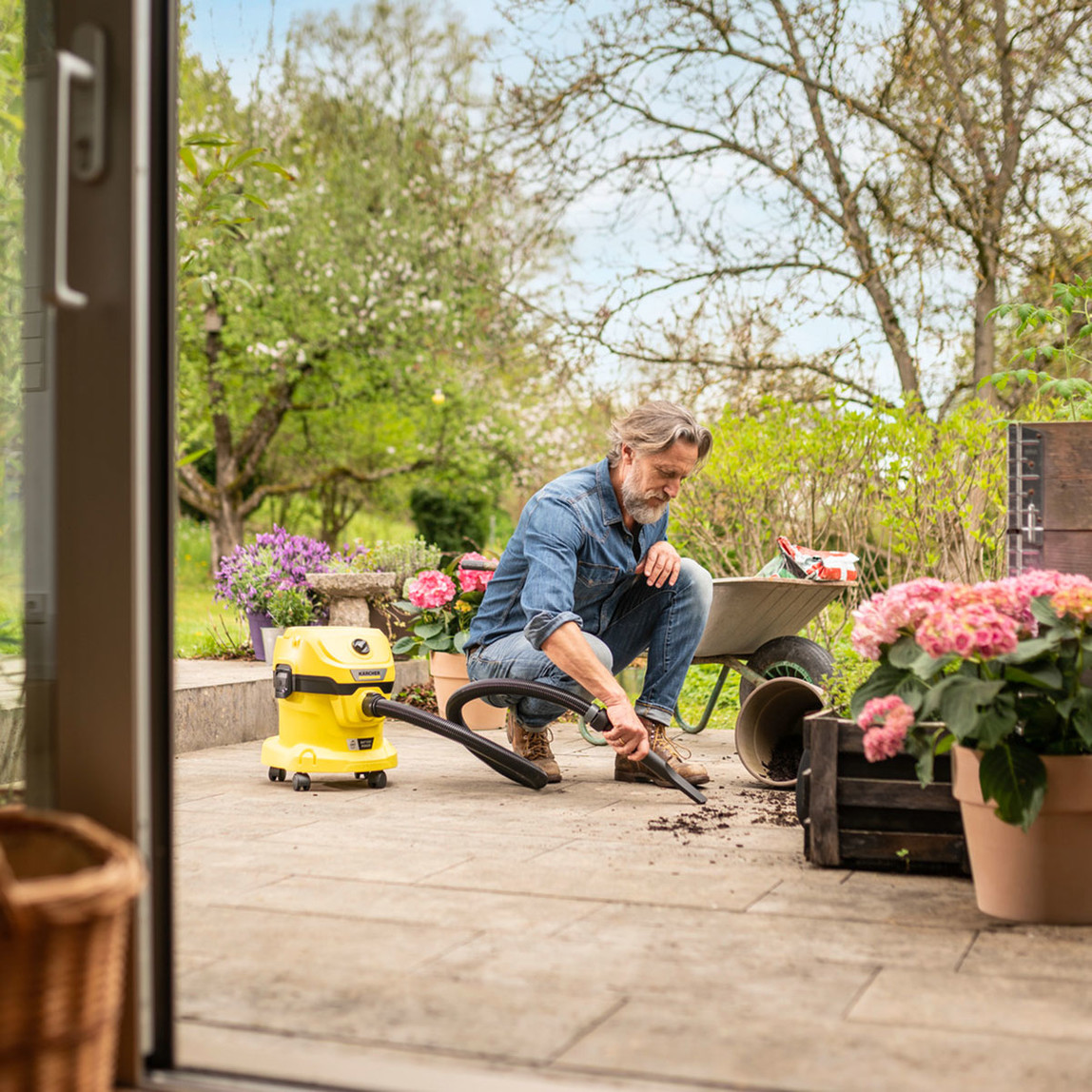    Karcher WD 2-18 V12/6/1 Bataryalı Islak ve Kuru Elektrikli Süpürge (2.5Ah Akü ve Sarj Cihazı Dahildir.) 
