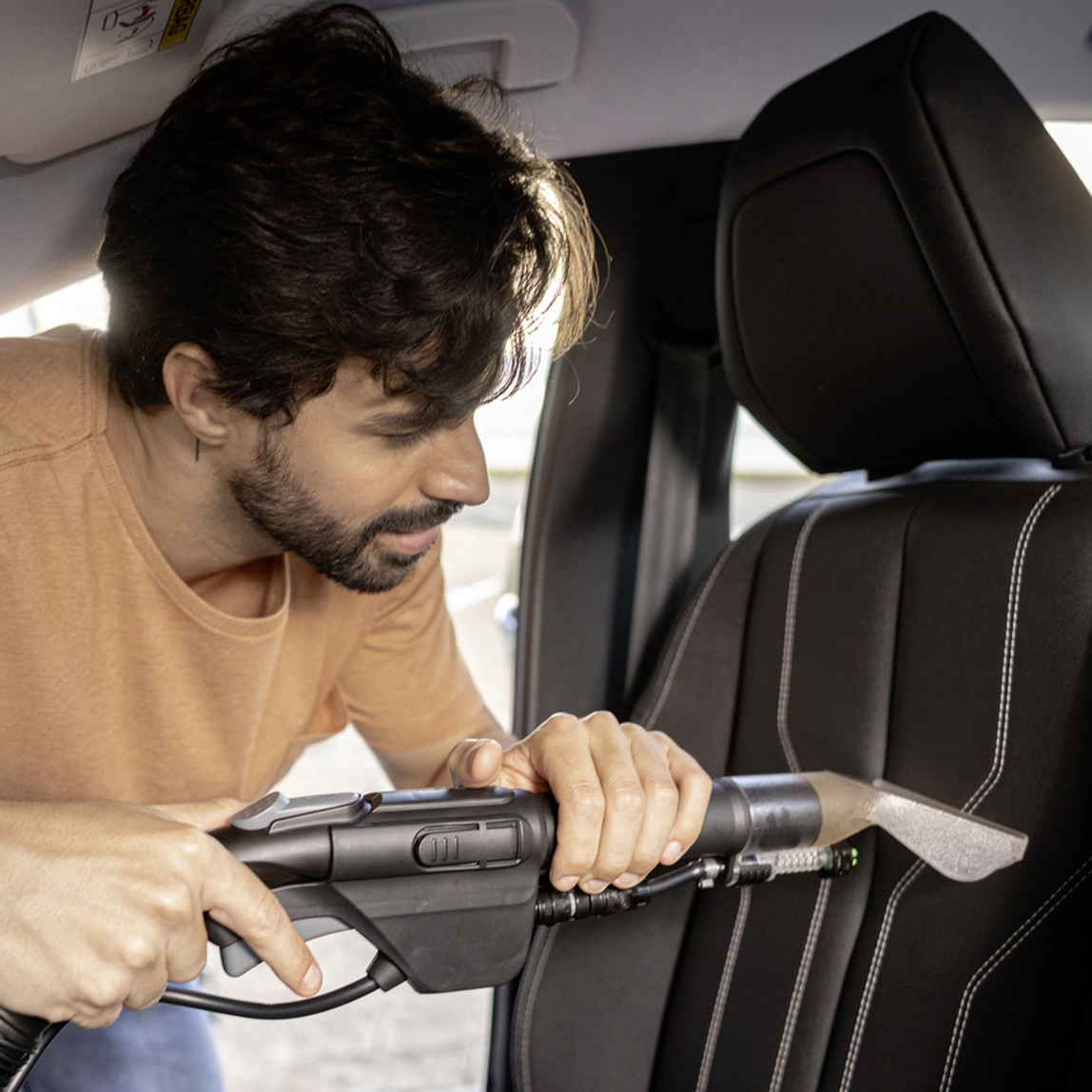    Karcher Puzzi 4/30 Classic Halı Yıkama Makinesi 