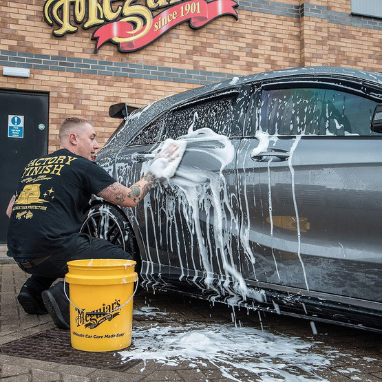 Meguiars Balmumu İçeren Ultimate Şampuan G17716 473ml.