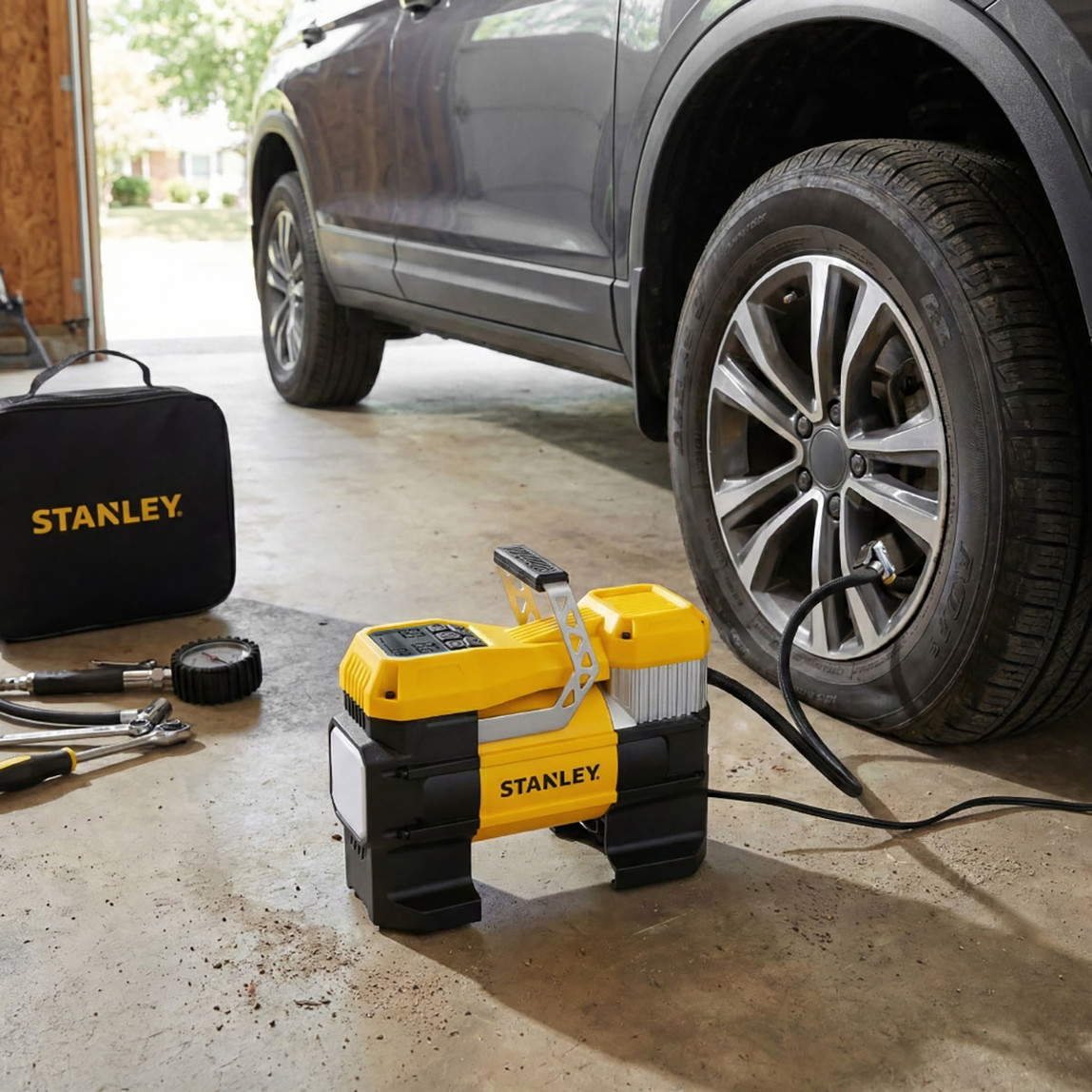    Stanley SXIF0001 12Volt 150 PSI Dijital Basınç Göstergeli Lastik Şişirme Pompası 