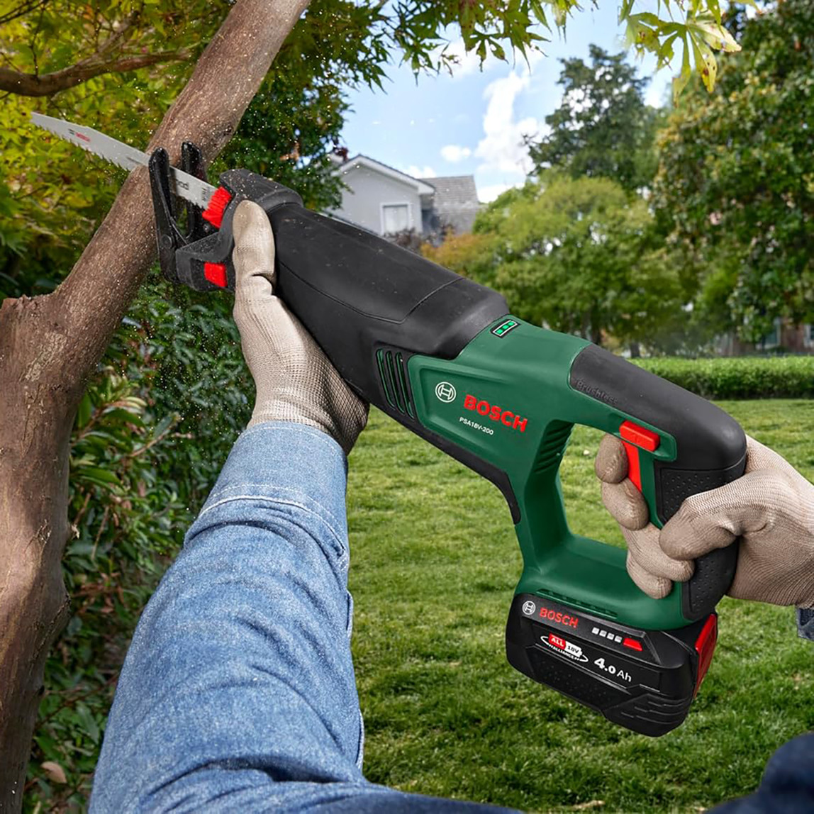    Bosch PSA 18V-200 Akülü Panter Testere Solo(Akü ve Şarj Cihazı Dahil Değildir.) 