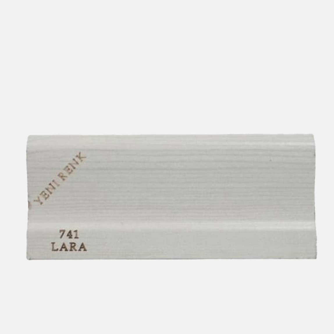    Lara Süpürgelik 8 cm 